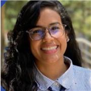 Clases dinámicas de biología impartidas por investigadora experta en educación